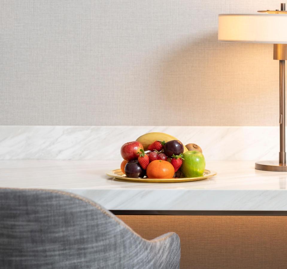 Address Istanbul Ξενοδοχείο Εξωτερικό φωτογραφία Fruit plate