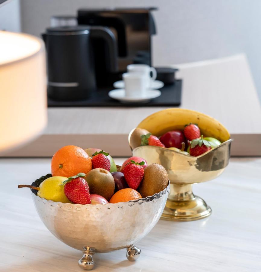 Address Istanbul Ξενοδοχείο Εξωτερικό φωτογραφία Fruit in bowls